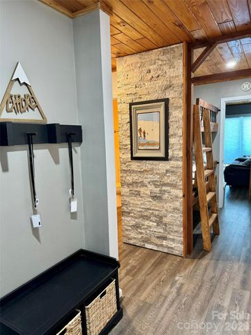 101 Sugar Ski Drive 112, Banner Elk, NC 28604