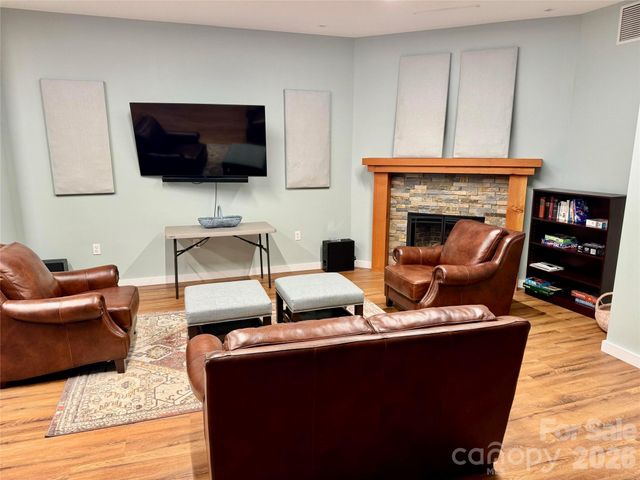 101 Sugar Ski Drive 112, Banner Elk, NC 28604