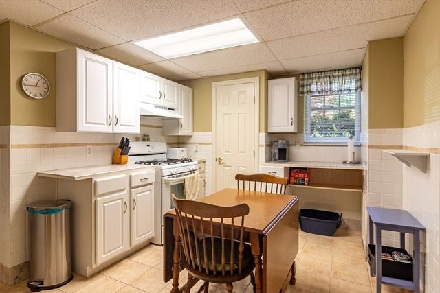 37 Yearling Run Rd, Bourne, MA 02532
