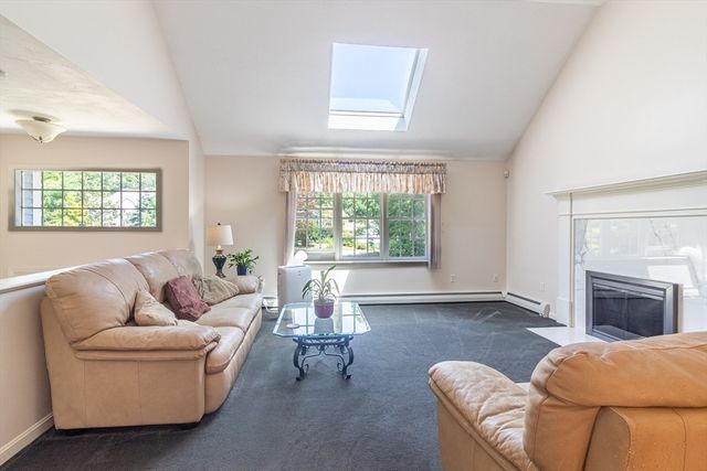 37 Yearling Run Rd, Bourne, MA 02532