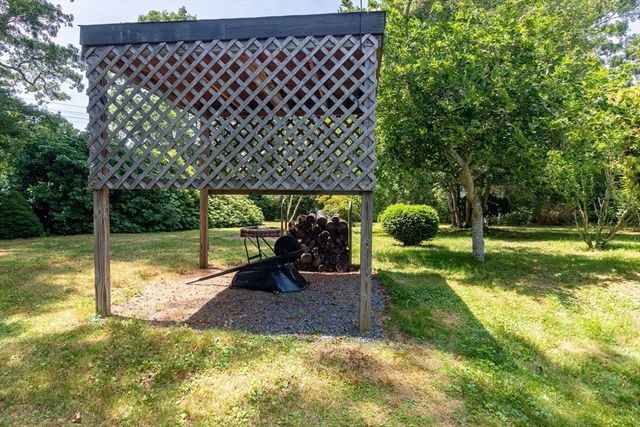 37 Yearling Run Rd, Bourne, MA 02532