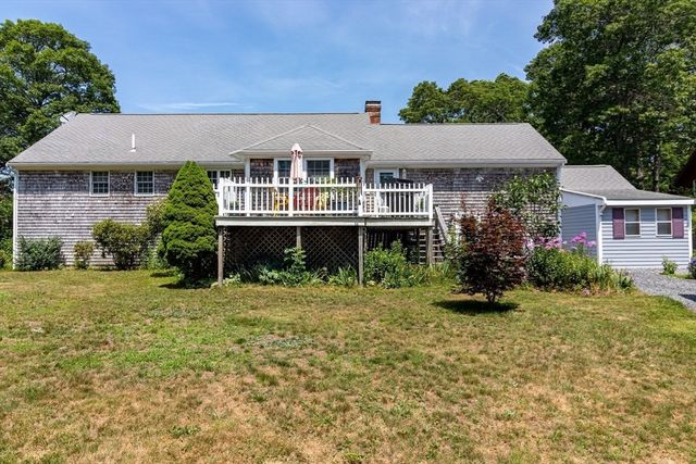 37 Yearling Run Rd, Bourne, MA 02532