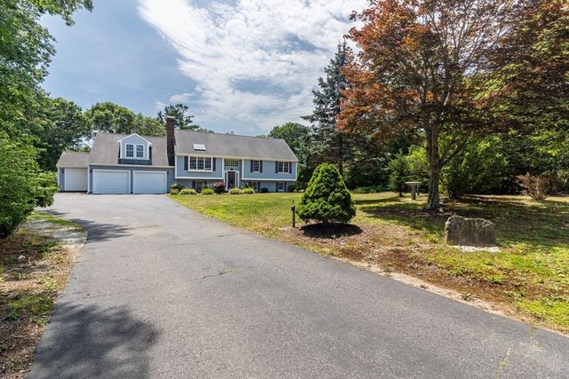 37 Yearling Run Rd, Bourne, MA 02532