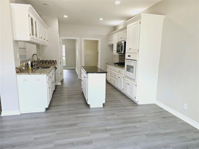 2500 Steeplechase Road, Edmond, OK 73034
