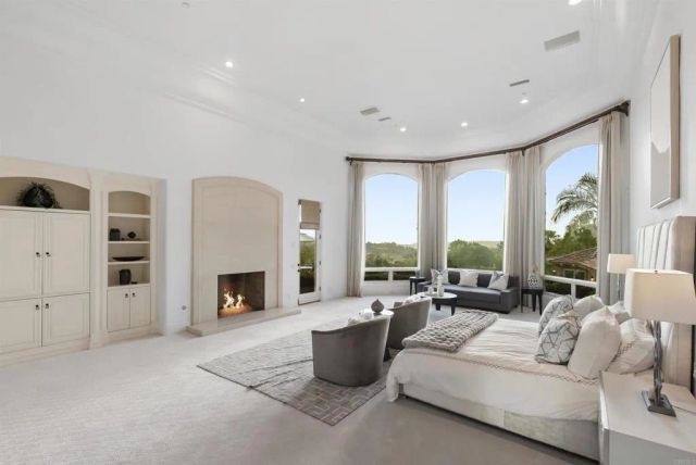 6868 Spyglass Lane, Rancho Santa Fe, CA 92067