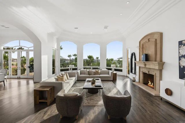 6868 Spyglass Lane, Rancho Santa Fe, CA 92067