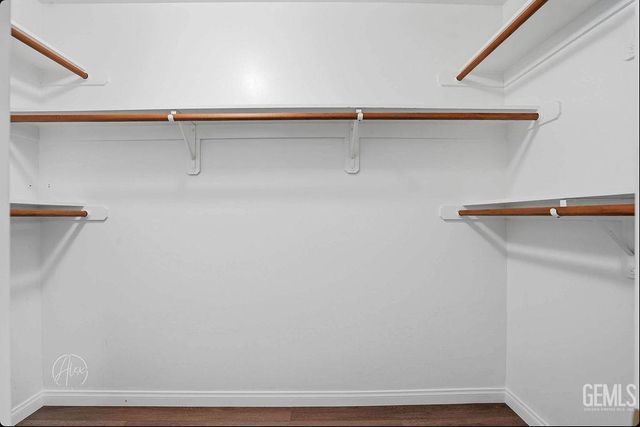 11528 Indian Hawthorne Street, Bakersfield, CA 93311