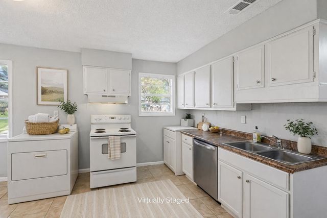 496 GREENVIEW CV, Collierville, TN 38017