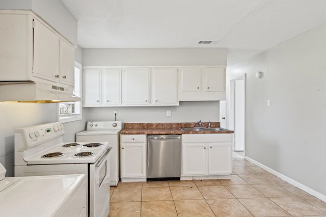 496 GREENVIEW CV, Collierville, TN 38017