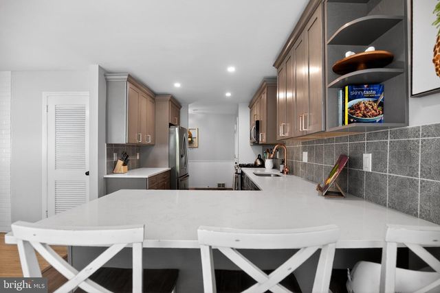 119 SHARROWVALE RD, Cherry Hill, NJ 08034