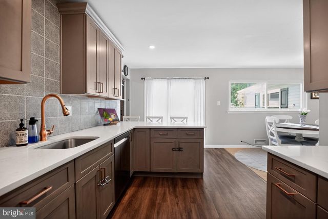 119 SHARROWVALE RD, Cherry Hill, NJ 08034