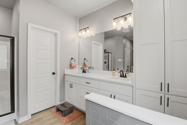 171 Ron Boyett, White Oak, TX 75693