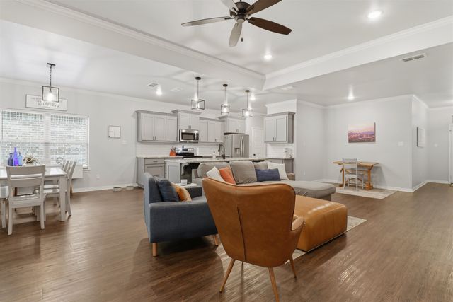 171 Ron Boyett, White Oak, TX 75693