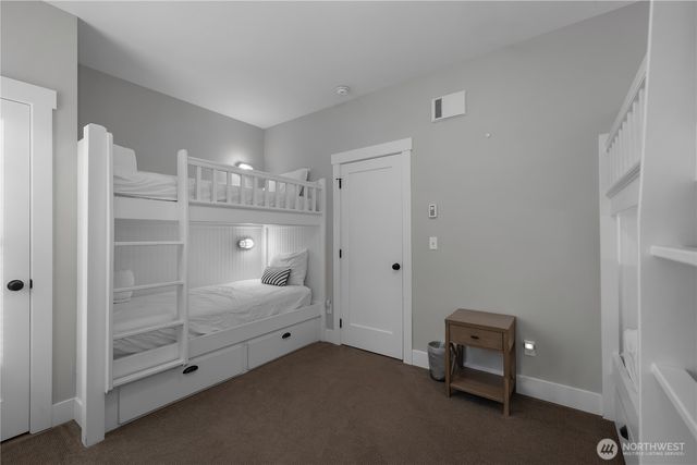 100 Horseshoe Lane, Pacific Beach, WA 98571