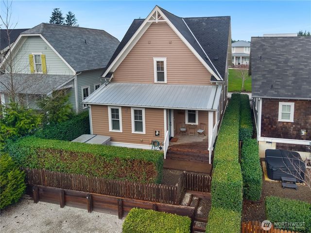 100 Horseshoe Lane, Pacific Beach, WA 98571