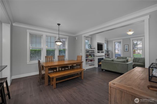 100 Horseshoe Lane, Pacific Beach, WA 98571