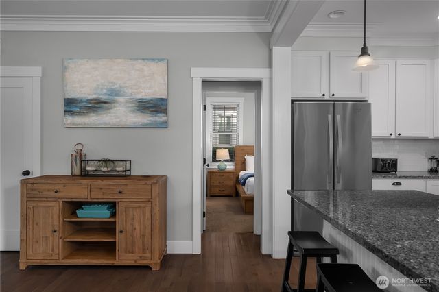 100 Horseshoe Lane, Pacific Beach, WA 98571