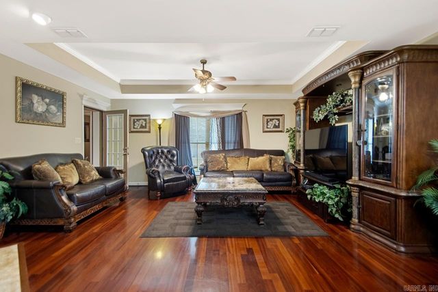 26 Congressional Drive, Little Rock, AR 72210