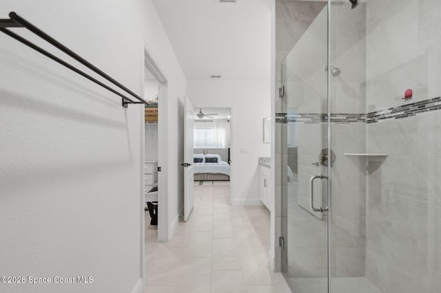 1018 Grantham Lane SE, Palm Bay, FL 32909