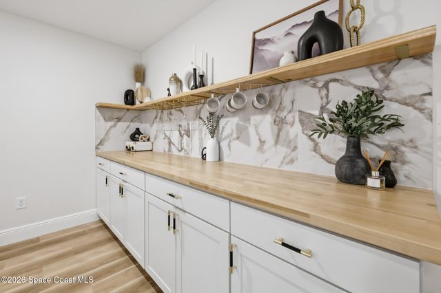 1018 Grantham Lane SE, Palm Bay, FL 32909