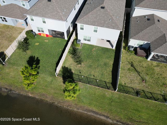 1018 Grantham Lane SE, Palm Bay, FL 32909