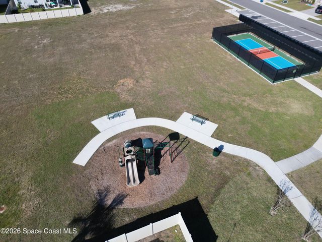 1018 Grantham Lane SE, Palm Bay, FL 32909