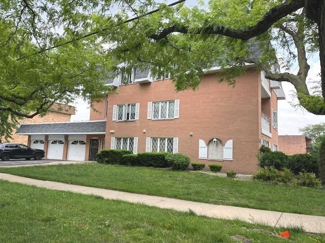 9701 S KEELER Avenue 2, Oak Lawn, IL 60453