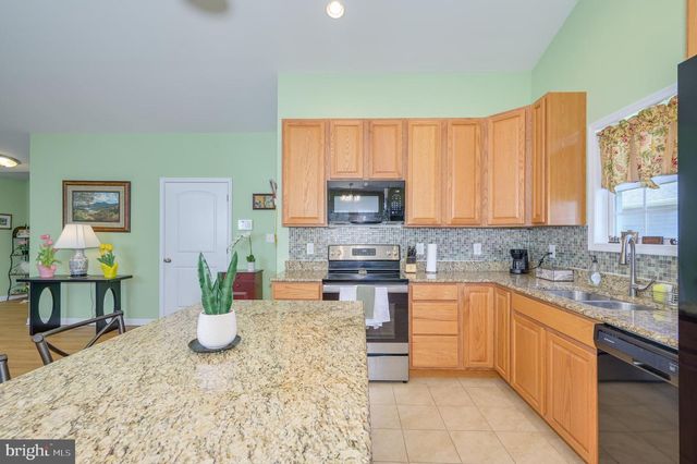 93 INVASION CT, Bunker Hill, WV 25413