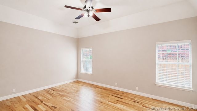 7714 S 92nd Place, Tulsa, OK 74133