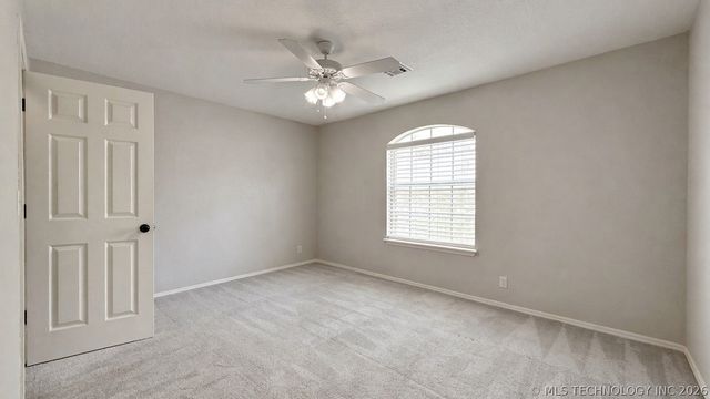 7714 S 92nd Place, Tulsa, OK 74133