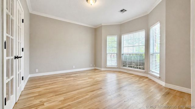 7714 S 92nd Place, Tulsa, OK 74133