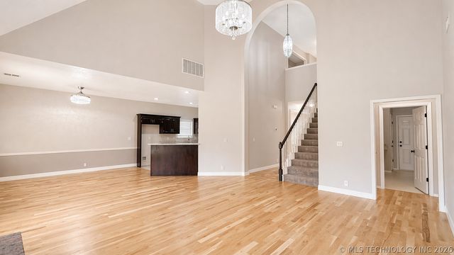 7714 S 92nd Place, Tulsa, OK 74133