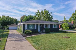 15668 Masonic, Fraser, MI 48026