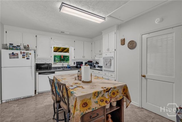 878 Jackson Street, Locust Grove, GA 30248