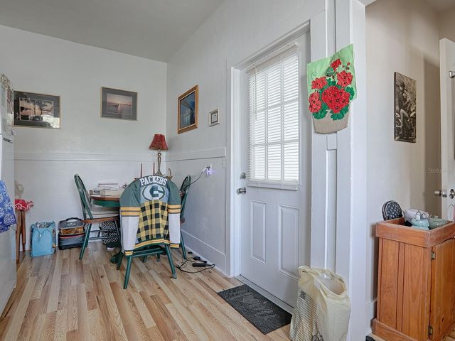 422 E CITRUS AVENUE, Eustis, FL 32726