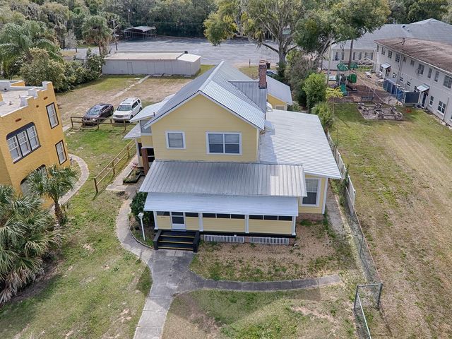 422 E CITRUS AVENUE, Eustis, FL 32726