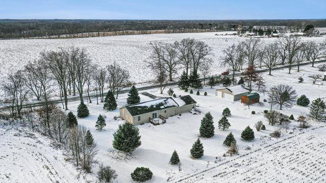 9654 W De Avenue, Kalamazoo, MI 49009