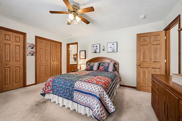 9654 W De Avenue, Kalamazoo, MI 49009