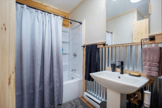 26 Collins, Mashpee, MA 02649