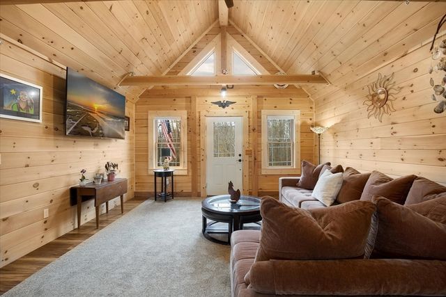 26 Collins, Mashpee, MA 02649