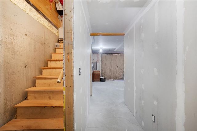 26 Collins, Mashpee, MA 02649