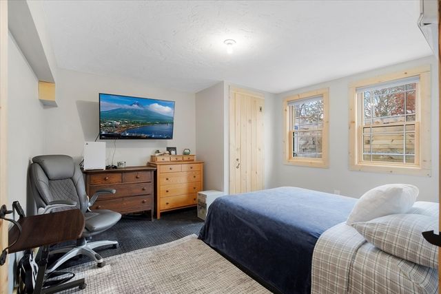 26 Collins, Mashpee, MA 02649