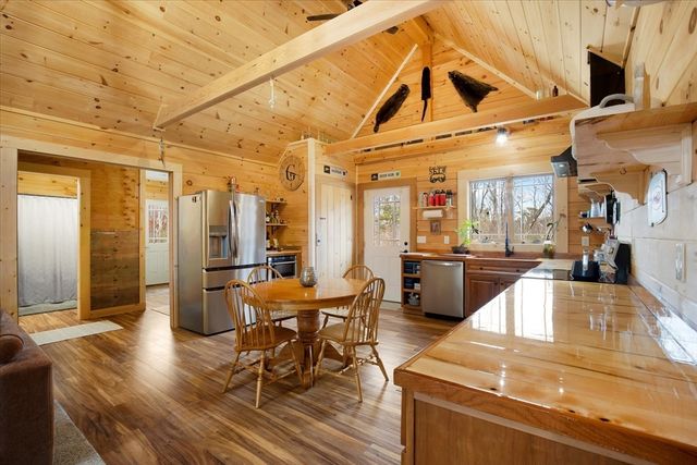 26 Collins, Mashpee, MA 02649