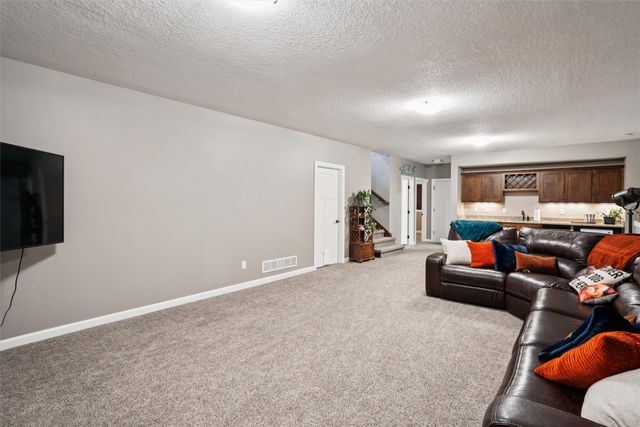 4604 NE Bellagio Drive, Ankeny, IA 50021