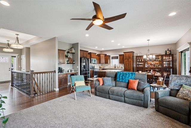 4604 NE Bellagio Drive, Ankeny, IA 50021