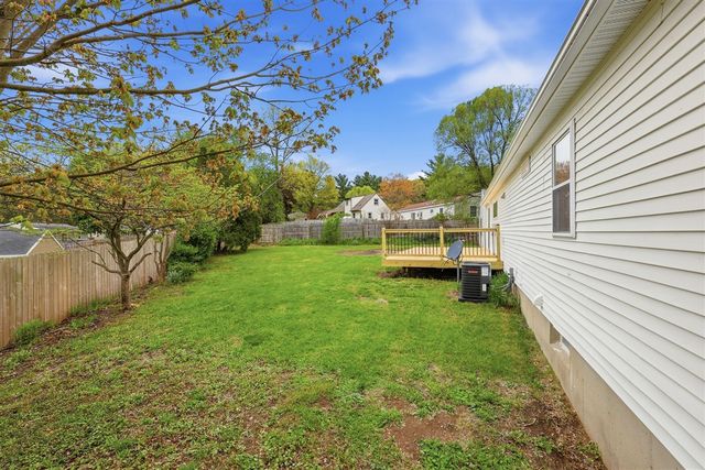 1679 Stonewood Drive, Lowell, MI 49331
