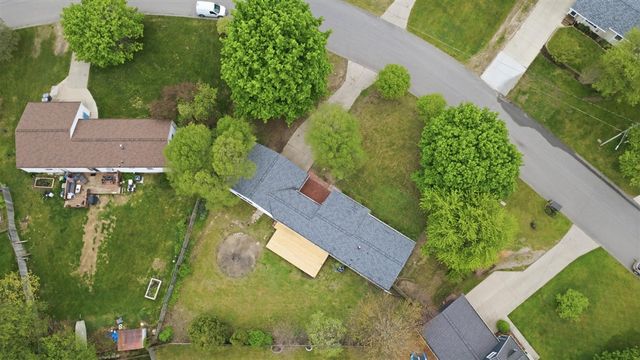 1679 Stonewood Drive, Lowell, MI 49331