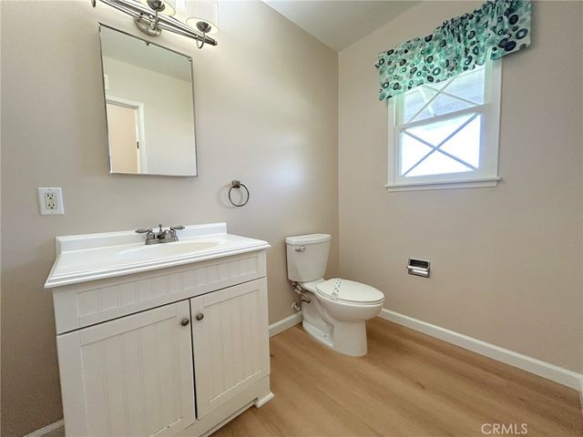 238 E Sunset Avenue N, Redlands, CA 92373