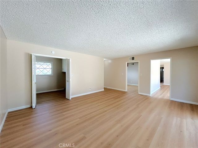238 E Sunset Avenue N, Redlands, CA 92373