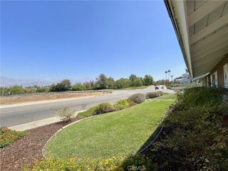 238 E Sunset Avenue N, Redlands, CA 92373